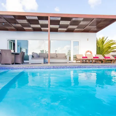 Deluxe Iii Villa