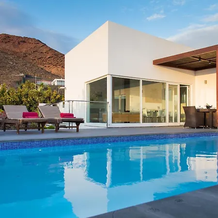 Villa Deluxe Iii *