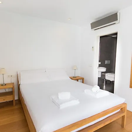 Villa Deluxe Iii