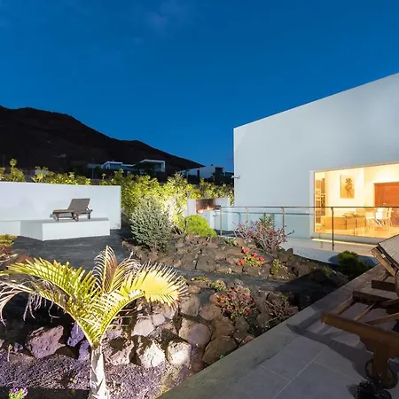 Deluxe Iii Villa